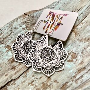 BOHO Gypsy earings w THAI MANDALA feel and Antique silver vibe